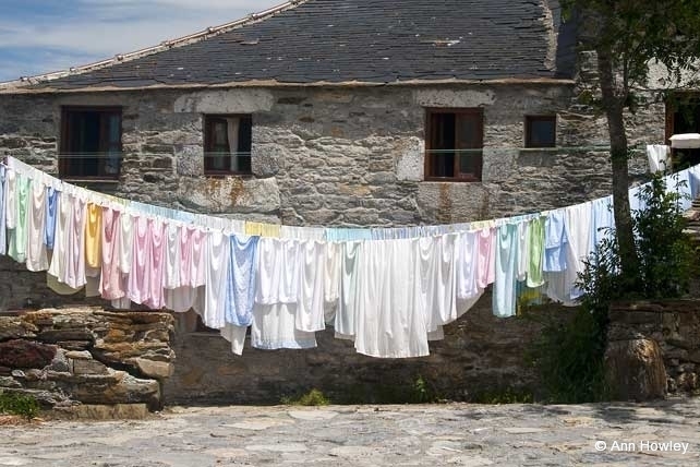 Pastel Laundry, Spain